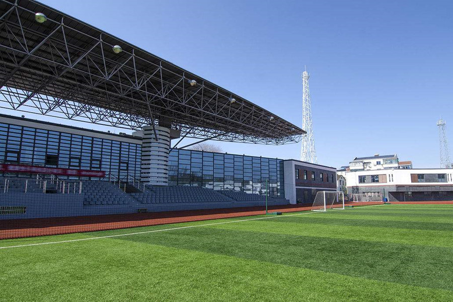 德惠体育场看台网架工程